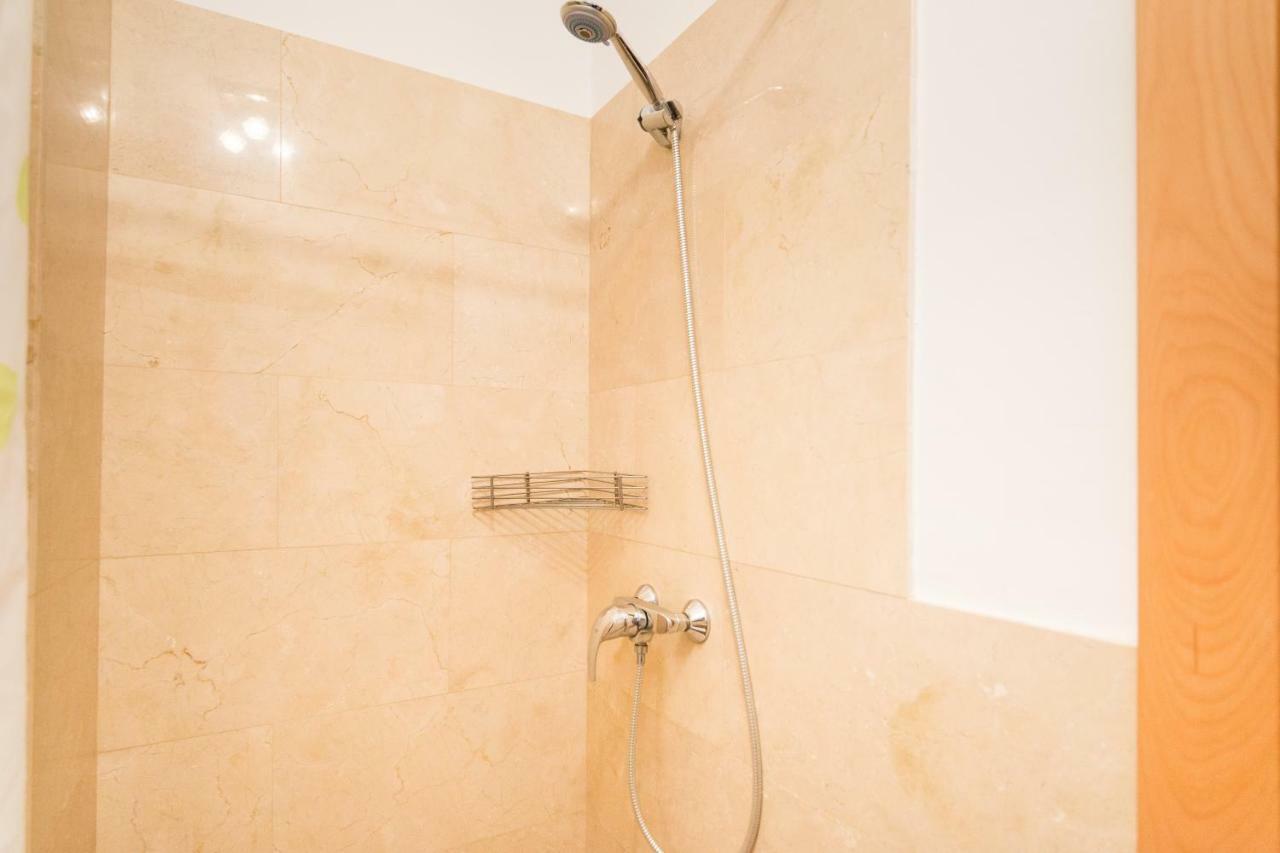 Appartement A Dos Pasos De Todo à Málaga Extérieur photo